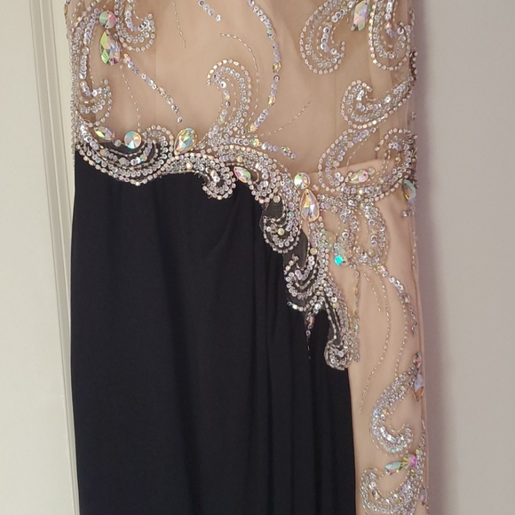 CACHE illusion neckline prom dress - Picture 5 of 5